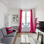 Spacious And Cozy Studio Close To The Garden Of Luxembourg